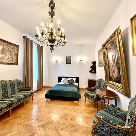 K22 Muzeum Centrum Apartman *